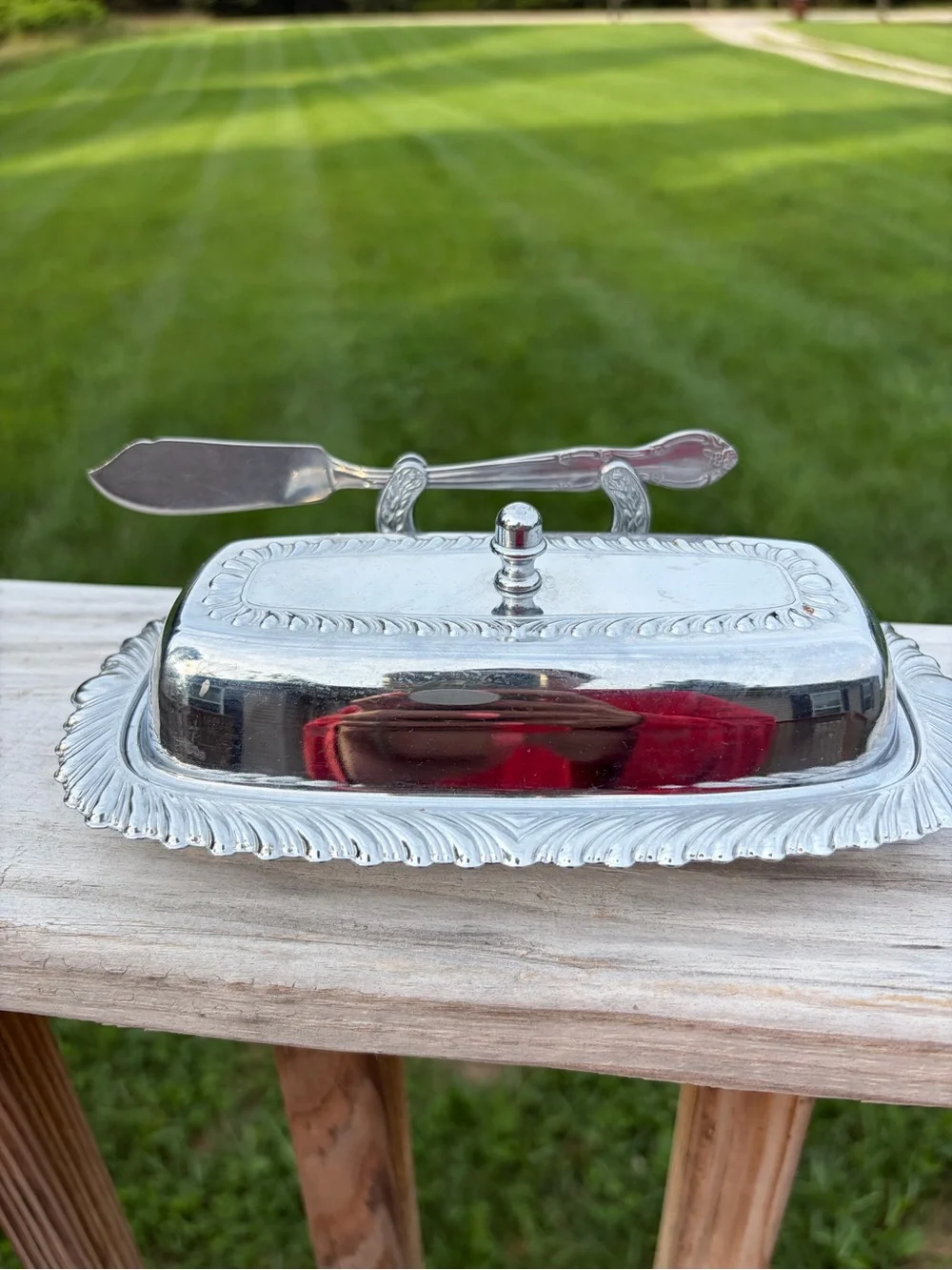 Vintage IRVINWARE Silver Plated Butter Dish With Butter Knife